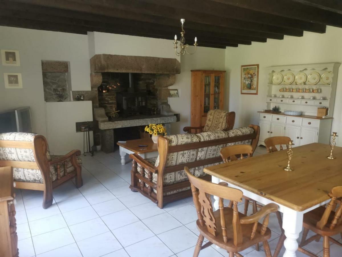 La Loctais Villa Les Portes du Coglais Buitenkant foto