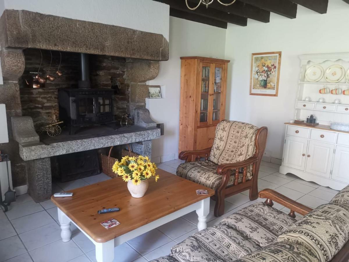La Loctais Villa Les Portes du Coglais Buitenkant foto