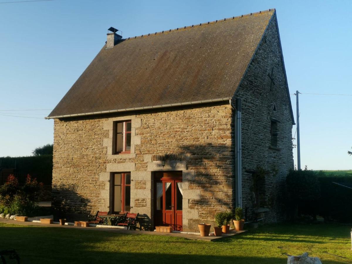 La Loctais Villa Les Portes du Coglais Buitenkant foto